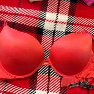 Vs very sexy push-up